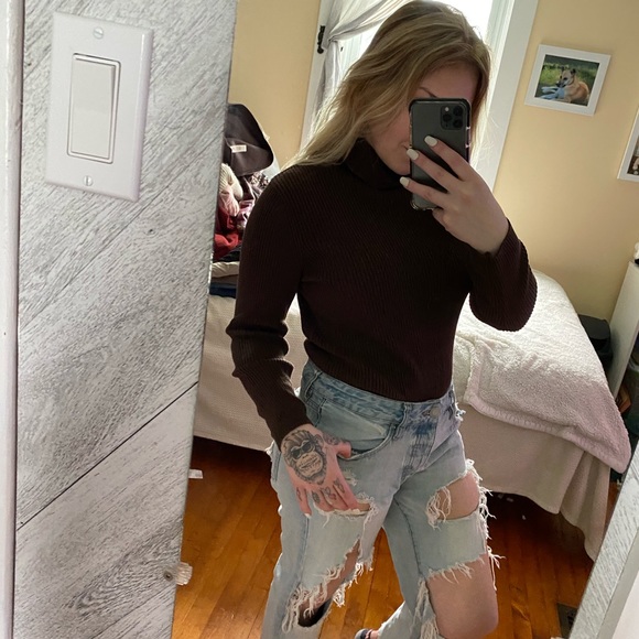 Turtle neck - Picture 1 of 2